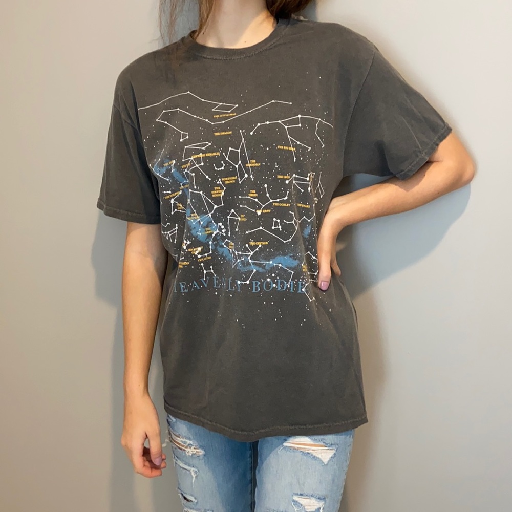 nwt / never worn / oversized tee